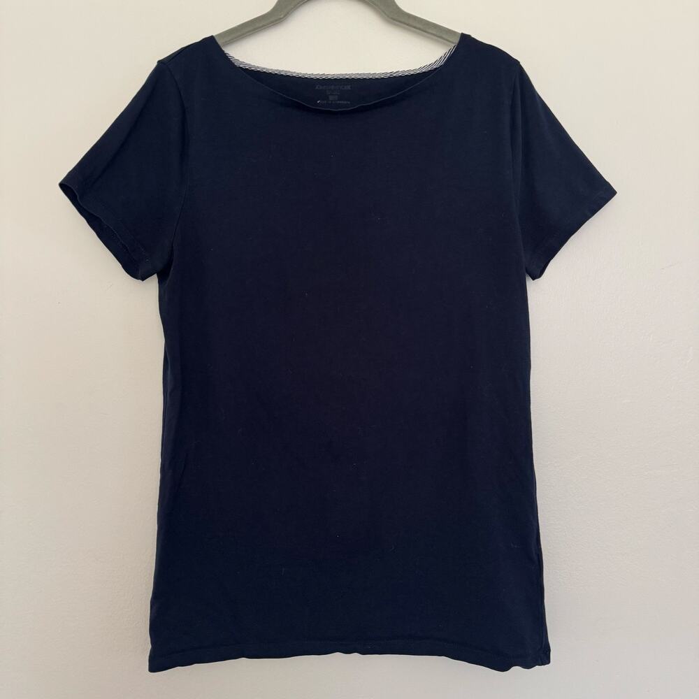 Jones New York Sport Boat Neckline Short Sleeve Top in Navy Blue